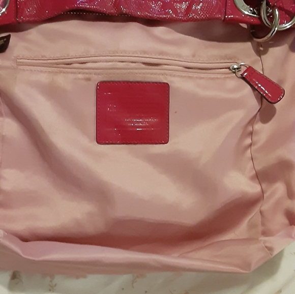 COACH Raspberry Tote - Picture 5 of 8
